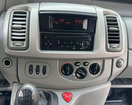 Рено Трафик 2009 в Чернигове на Automoto.ua Серый Рено Трафик, объемом двигателя 2 л и пробегом 361 тыс. км за 7000 $, фото 9 на Automoto.ua