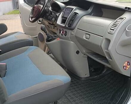 Серый Рено Трафик, объемом двигателя 2 л и пробегом 256 тыс. км за 11350 $, фото 31 на Automoto.ua