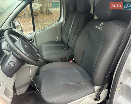 Серый Рено Трафик, объемом двигателя 2.46 л и пробегом 307 тыс. км за 12500 $, фото 7 на Automoto.ua