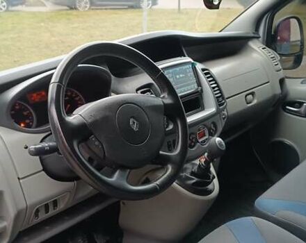 Серый Рено Трафик, объемом двигателя 2 л и пробегом 256 тыс. км за 11350 $, фото 27 на Automoto.ua