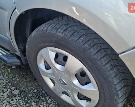 Серый Рено Трафик, объемом двигателя 2.5 л и пробегом 196 тыс. км за 14900 $, фото 5 на Automoto.ua