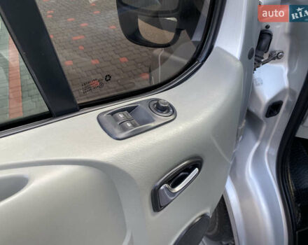 Сірий Рено Трафік, об'ємом двигуна 2 л та пробігом 348 тис. км за 12700 $, фото 37 на Automoto.ua