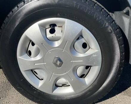 Серый Рено Трафик, объемом двигателя 2 л и пробегом 203 тыс. км за 12300 $, фото 28 на Automoto.ua