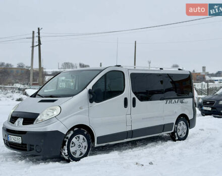 Серый Рено Трафик, объемом двигателя 2.5 л и пробегом 329 тыс. км за 11000 $, фото 22 на Automoto.ua