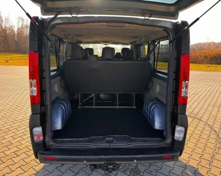 Серый Рено Трафик, объемом двигателя 2 л и пробегом 282 тыс. км за 8300 $, фото 2 на Automoto.ua