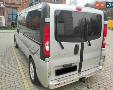 Серый Рено Трафик, объемом двигателя 2.5 л и пробегом 303 тыс. км за 12600 $, фото 6 на Automoto.ua