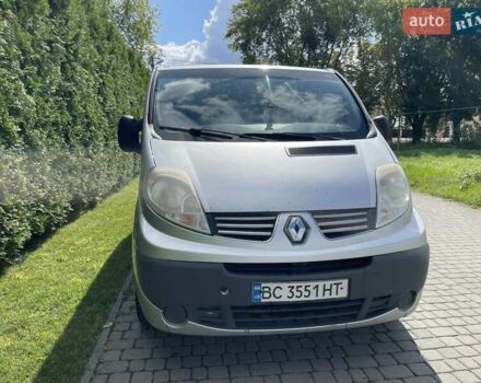 Серый Рено Трафик, объемом двигателя 2 л и пробегом 254 тыс. км за 10900 $, фото 1 на Automoto.ua