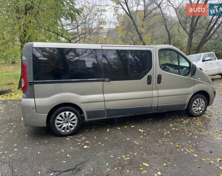 Рено Трафик 2011 в Киеве на Automoto.ua Серый Рено Трафик, объемом двигателя 2 л и пробегом 267 тыс. км за 13000 $, фото 5 на Automoto.ua