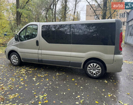 Рено Трафик 2011 в Киеве на Automoto.ua Серый Рено Трафик, объемом двигателя 2 л и пробегом 267 тыс. км за 13000 $, фото 2 на Automoto.ua