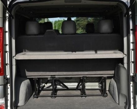 Сірий Рено Трафік, об'ємом двигуна 2 л та пробігом 260 тис. км за 7900 $, фото 19 на Automoto.ua