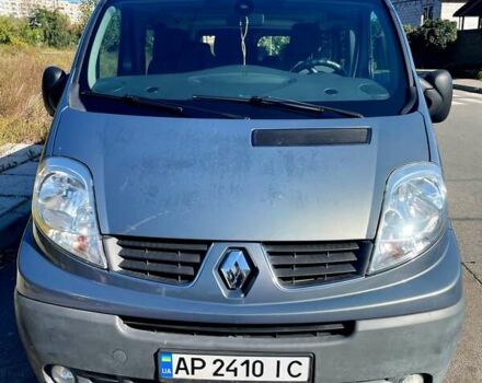 Серый Рено Трафик, объемом двигателя 2 л и пробегом 203 тыс. км за 12300 $, фото 1 на Automoto.ua