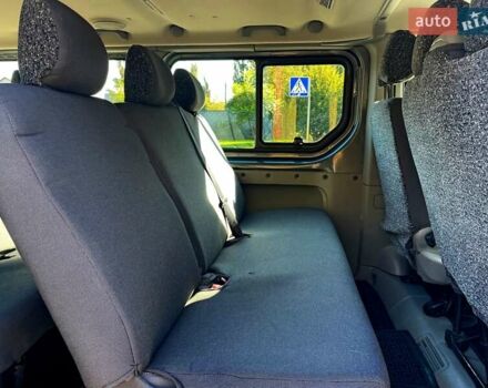 Серый Рено Трафик, объемом двигателя 2 л и пробегом 203 тыс. км за 12300 $, фото 20 на Automoto.ua