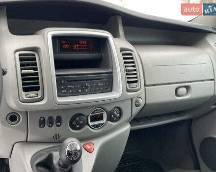 Сірий Рено Трафік, об'ємом двигуна 2 л та пробігом 285 тис. км за 14999 $, фото 31 на Automoto.ua