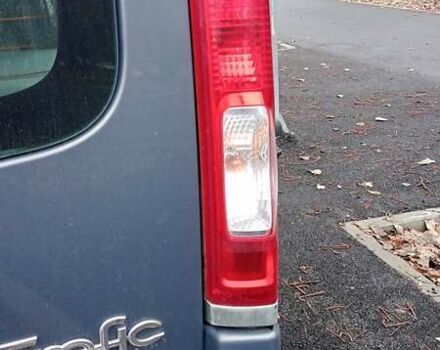 Серый Рено Трафик, объемом двигателя 2 л и пробегом 203 тыс. км за 12300 $, фото 35 на Automoto.ua