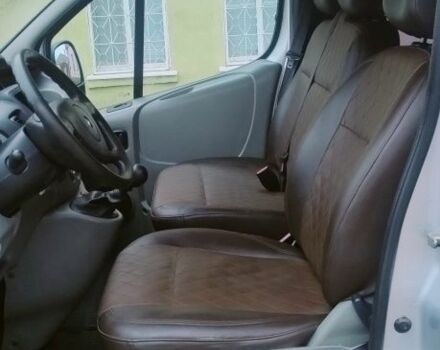 Серый Рено Трафик, объемом двигателя 2 л и пробегом 390 тыс. км за 11500 $, фото 3 на Automoto.ua