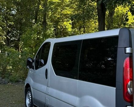 Сірий Рено Трафік, об'ємом двигуна 2 л та пробігом 376 тис. км за 10900 $, фото 2 на Automoto.ua