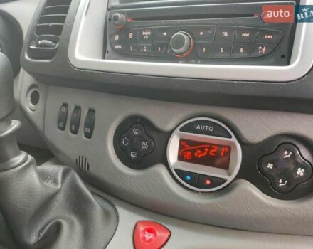 Серый Рено Трафик, объемом двигателя 2.5 л и пробегом 302 тыс. км за 12850 $, фото 45 на Automoto.ua