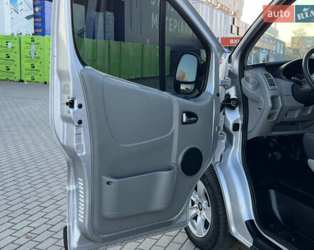 Серый Рено Трафик, объемом двигателя 2 л и пробегом 268 тыс. км за 14200 $, фото 40 на Automoto.ua