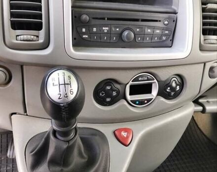 Серый Рено Трафик, объемом двигателя 2 л и пробегом 274 тыс. км за 15999 $, фото 7 на Automoto.ua