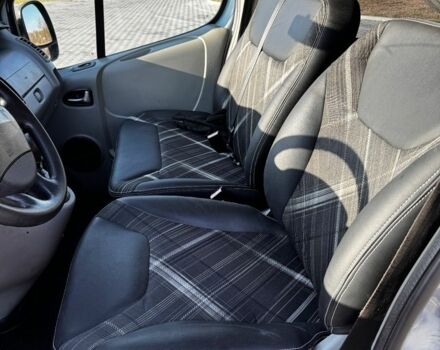 Серый Рено Трафик, объемом двигателя 2 л и пробегом 282 тыс. км за 8300 $, фото 3 на Automoto.ua