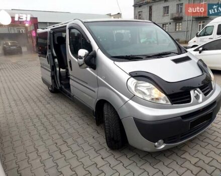Серый Рено Трафик, объемом двигателя 2.5 л и пробегом 303 тыс. км за 12600 $, фото 32 на Automoto.ua