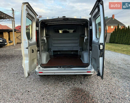 Сірий Рено Трафік, об'ємом двигуна 2.5 л та пробігом 196 тис. км за 13950 $, фото 6 на Automoto.ua