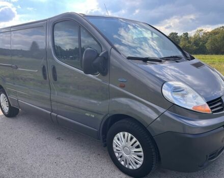 Сірий Рено Трафік, об'ємом двигуна 2 л та пробігом 318 тис. км за 7600 $, фото 2 на Automoto.ua