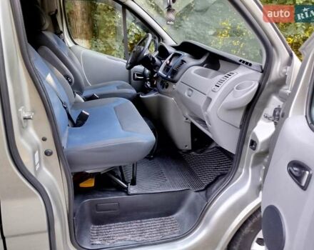 Сірий Рено Трафік, об'ємом двигуна 2 л та пробігом 330 тис. км за 12750 $, фото 15 на Automoto.ua