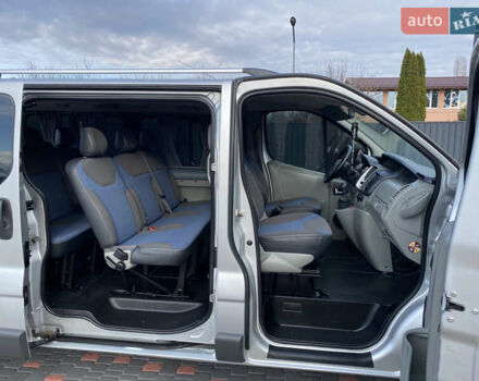 Сірий Рено Трафік, об'ємом двигуна 2 л та пробігом 348 тис. км за 12700 $, фото 3 на Automoto.ua