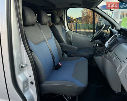 Серый Рено Трафик, объемом двигателя 2 л и пробегом 268 тыс. км за 14200 $, фото 38 на Automoto.ua