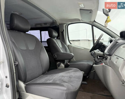 Серый Рено Трафик, объемом двигателя 2.5 л и пробегом 329 тыс. км за 11000 $, фото 52 на Automoto.ua