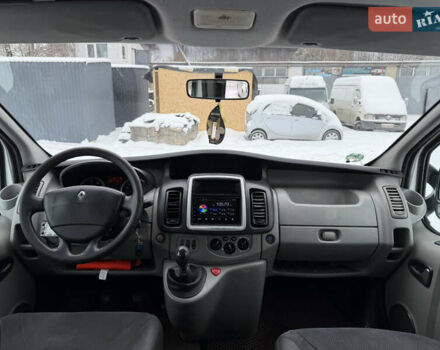 Серый Рено Трафик, объемом двигателя 2.5 л и пробегом 329 тыс. км за 11000 $, фото 41 на Automoto.ua