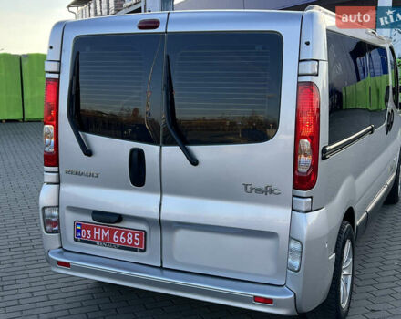 Серый Рено Трафик, объемом двигателя 2 л и пробегом 268 тыс. км за 14200 $, фото 27 на Automoto.ua