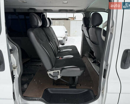 Серый Рено Трафик, объемом двигателя 2.5 л и пробегом 329 тыс. км за 11000 $, фото 40 на Automoto.ua