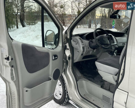 Сірий Рено Трафік, об'ємом двигуна 2 л та пробігом 285 тис. км за 14999 $, фото 23 на Automoto.ua