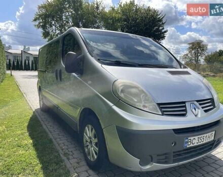 Серый Рено Трафик, объемом двигателя 2 л и пробегом 254 тыс. км за 10900 $, фото 4 на Automoto.ua