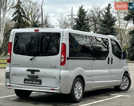 Серый Рено Трафик, объемом двигателя 2 л и пробегом 199 тыс. км за 11999 $, фото 5 на Automoto.ua