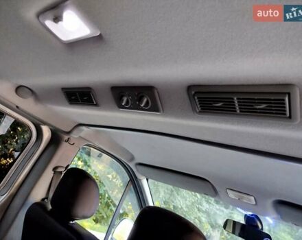 Сірий Рено Трафік, об'ємом двигуна 2 л та пробігом 330 тис. км за 12750 $, фото 17 на Automoto.ua