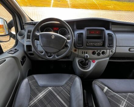 Серый Рено Трафик, объемом двигателя 2 л и пробегом 282 тыс. км за 8300 $, фото 13 на Automoto.ua