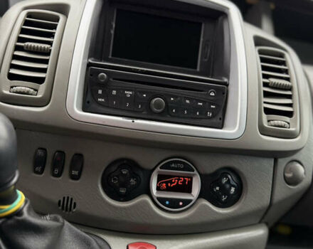 Сірий Рено Трафік, об'ємом двигуна 2 л та пробігом 295 тис. км за 14700 $, фото 24 на Automoto.ua