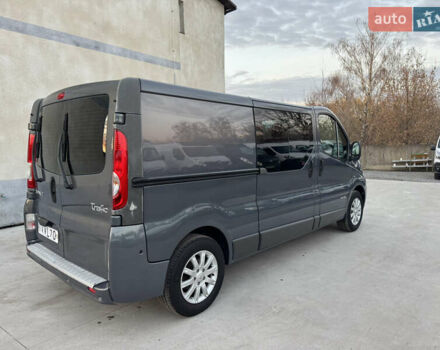 Серый Рено Трафик, объемом двигателя 2 л и пробегом 225 тыс. км за 13900 $, фото 5 на Automoto.ua