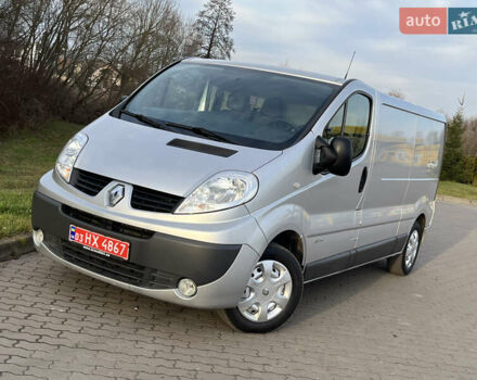Серый Рено Трафик, объемом двигателя 2 л и пробегом 220 тыс. км за 12950 $, фото 51 на Automoto.ua