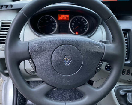 Серый Рено Трафик, объемом двигателя 2 л и пробегом 255 тыс. км за 13299 $, фото 8 на Automoto.ua