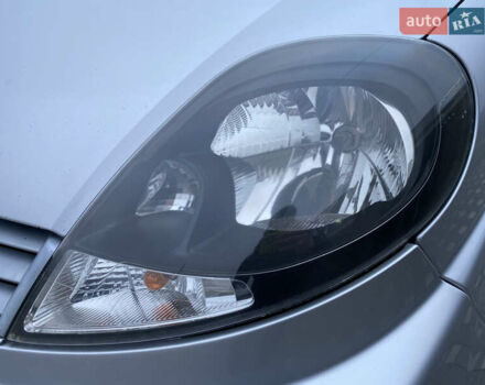 Серый Рено Трафик, объемом двигателя 2 л и пробегом 255 тыс. км за 13299 $, фото 26 на Automoto.ua