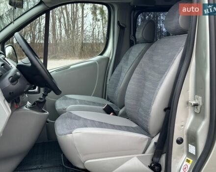 Серый Рено Трафик, объемом двигателя 2 л и пробегом 283 тыс. км за 14800 $, фото 17 на Automoto.ua