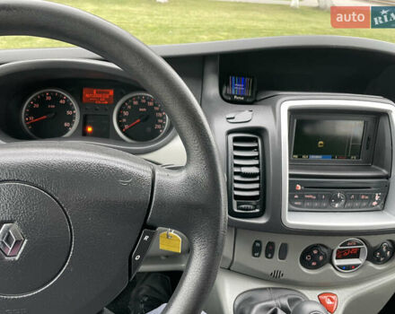 Серый Рено Трафик, объемом двигателя 2 л и пробегом 206 тыс. км за 15200 $, фото 72 на Automoto.ua