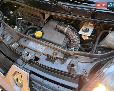 Серый Рено Трафик, объемом двигателя 2 л и пробегом 216 тыс. км за 14500 $, фото 27 на Automoto.ua