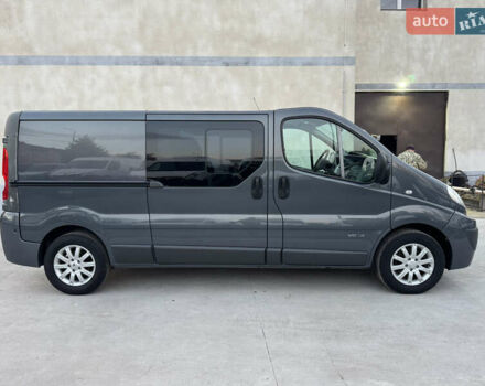 Серый Рено Трафик, объемом двигателя 2 л и пробегом 225 тыс. км за 13900 $, фото 4 на Automoto.ua