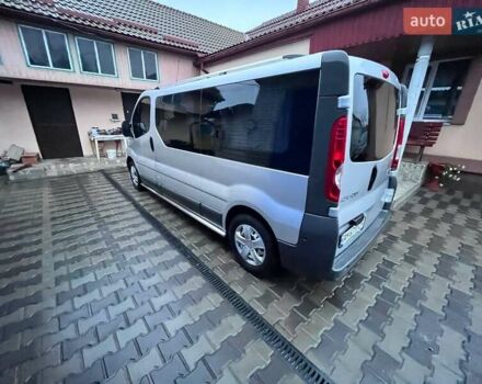 Серый Рено Трафик, объемом двигателя 2 л и пробегом 216 тыс. км за 14500 $, фото 3 на Automoto.ua