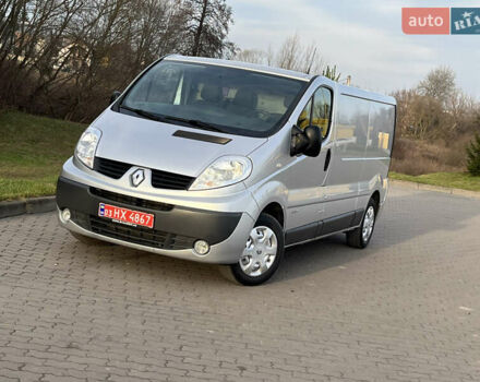 Серый Рено Трафик, объемом двигателя 2 л и пробегом 220 тыс. км за 12950 $, фото 52 на Automoto.ua